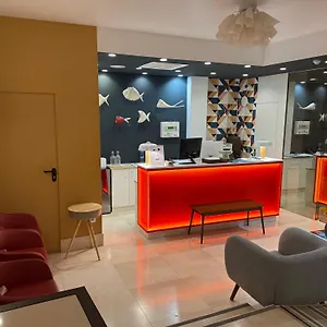 Boutique Poniente Playa Apartment